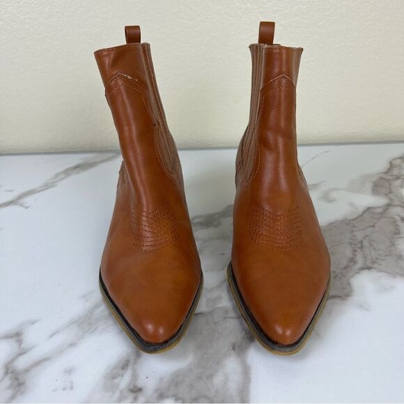 Chase+Chloe Women Size 9 Brown Faux Leather Pointed Toe Pull On Ankle Boots - Picture 8 of 10